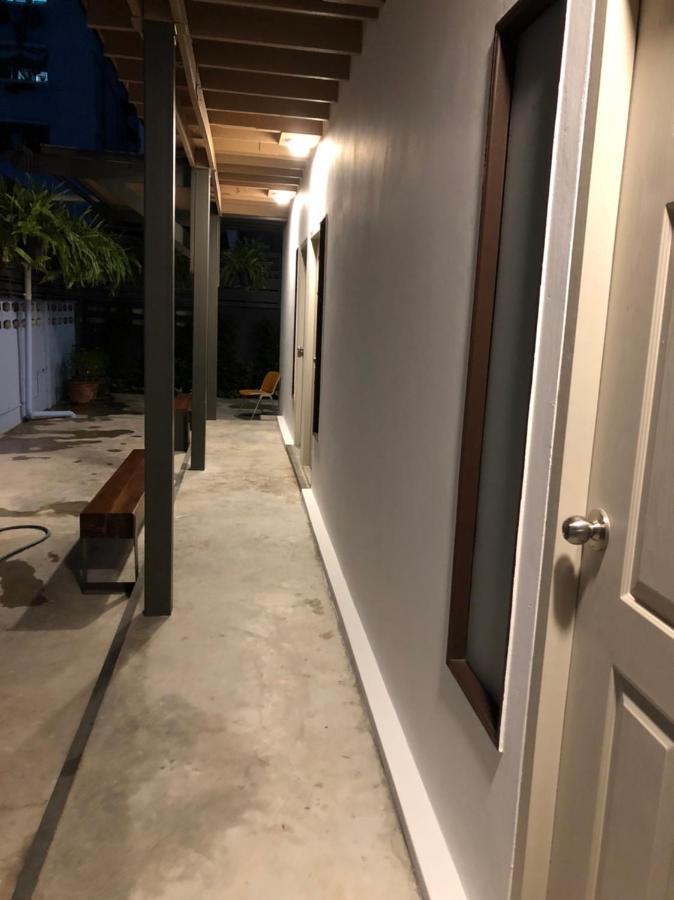 Bluefin Guesthouse Bangkok Exterior foto
